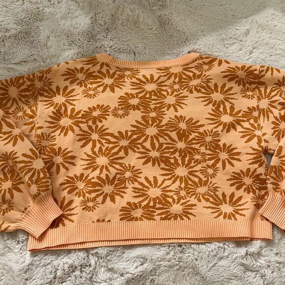L*Space Plumeria Pullover Size M - Picture 13 of 13